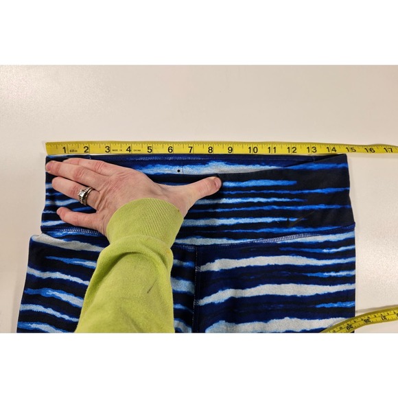 Nike dri fit one legend pant size M Medium Capri blue swift EUC - Picture 5 of 7